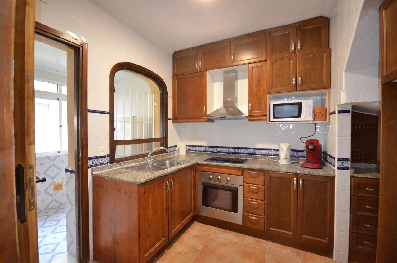 Agradable Adosado Con Piscina, Duchas Hidromasaje Villa Torrevieja Eksteriør billede
